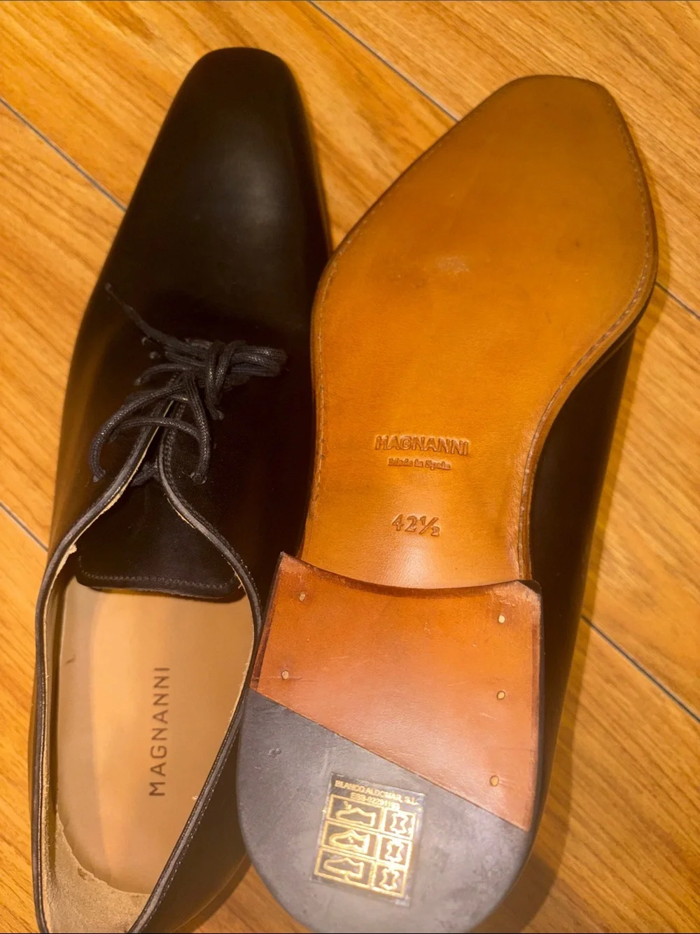 Magnanni Black Leather Wholecut Oxfords Dress Shoes - the Cruz
